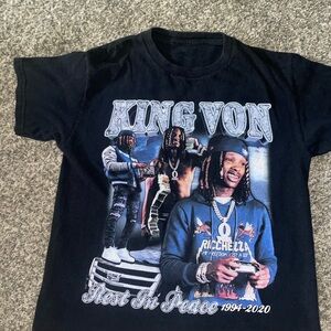 Source Unknown Black Short Sleeve Tee with Graphic Design